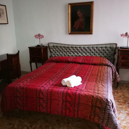 Arturo'S House Apartment Наполи Екстериор снимка