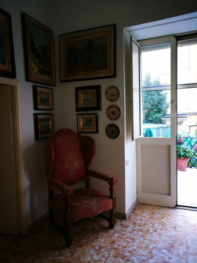 Arturo'S House Apartment Наполи Екстериор снимка
